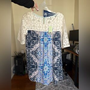 NWT Anthropologie Akemi & Kin blouse / large / blue & ivory/off white